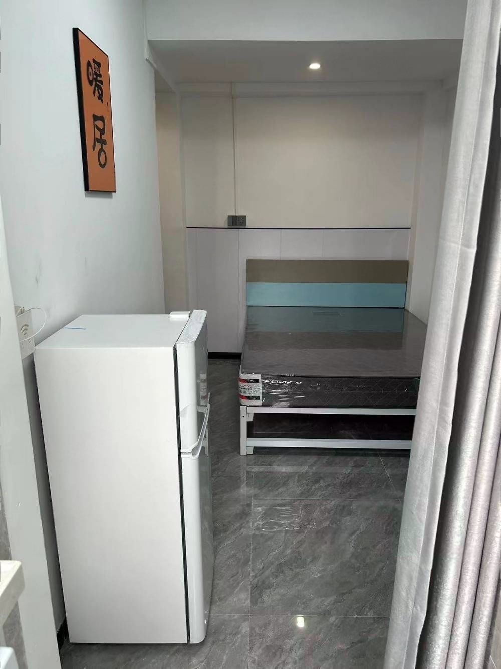 上早大廈1室0廳主臥出租租金800元/月