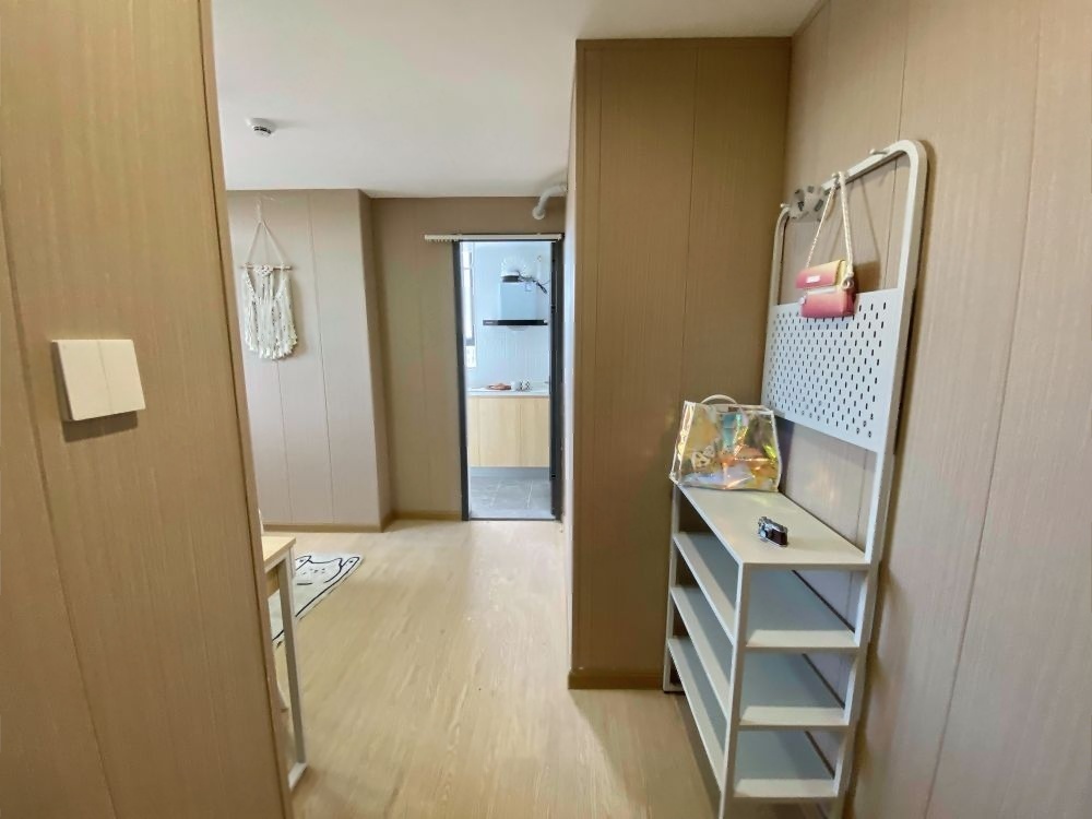 鵲山新村1室0廳主臥出租租金1000元/月