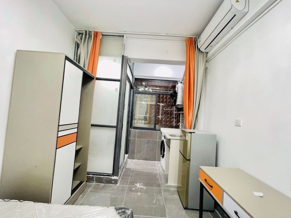 三合華僑新村1室0廳主臥出租租金1000元/月