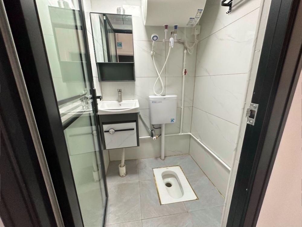 三合華僑新村1室0廳主臥出租租金700元/月