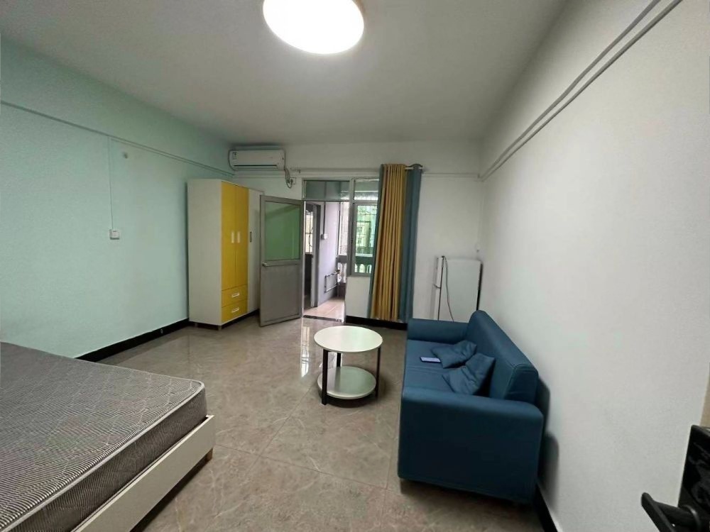 三合華僑新村1室0廳主臥出租租金800元/月
