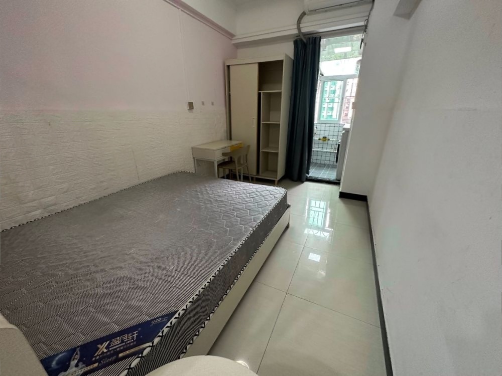 三合華僑新村1室0廳主臥出租租金700元/月