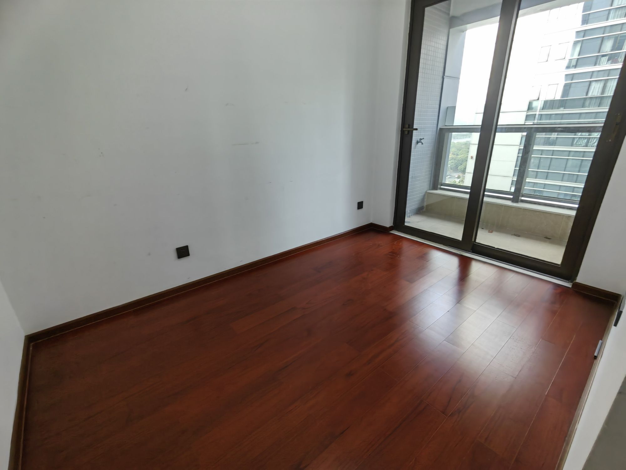 龍光玖鉆4室2廳出租租金8500元/月