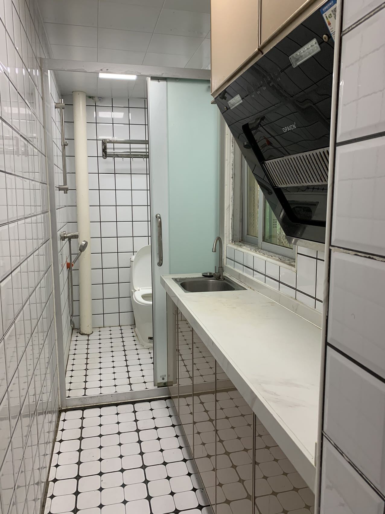 樟坑(三區)2室1廳出租租金3180元/月
