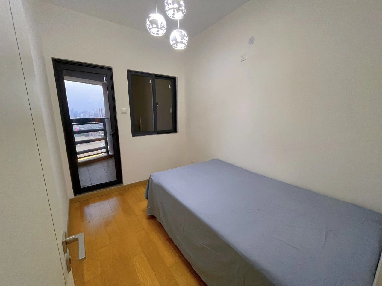 74區-2室1廳-隨時入住