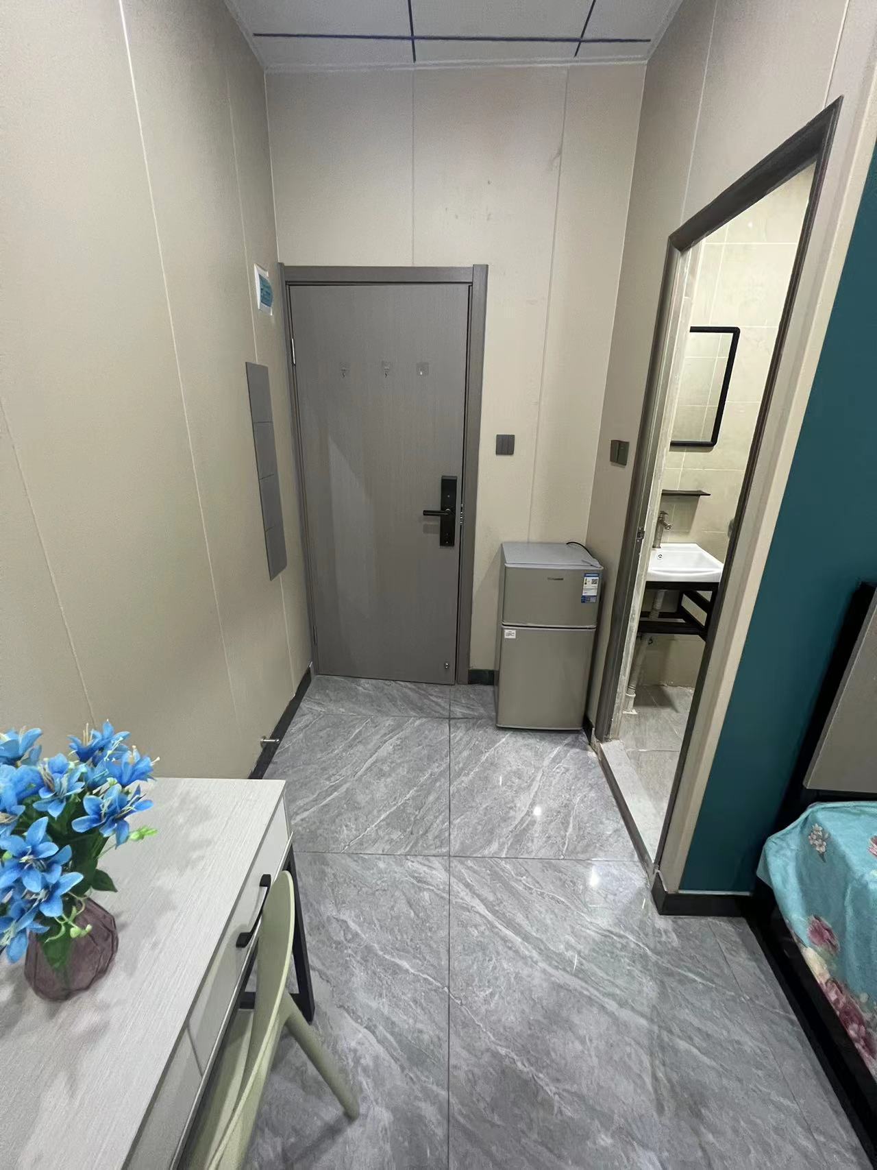 紅灣新村1室0廳出租租金1000元/月