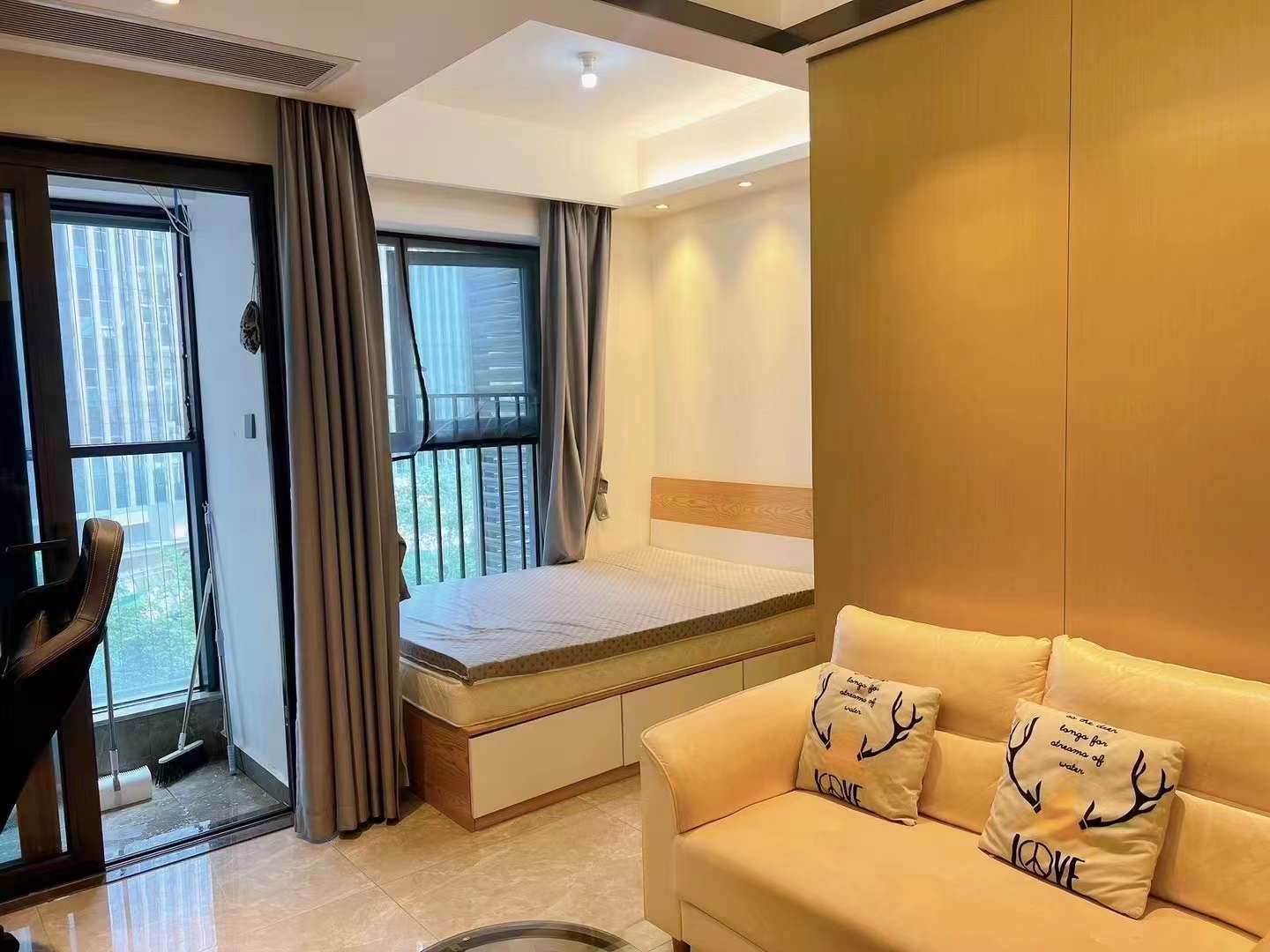 眾望樓1室0廳出租租金1200元/月