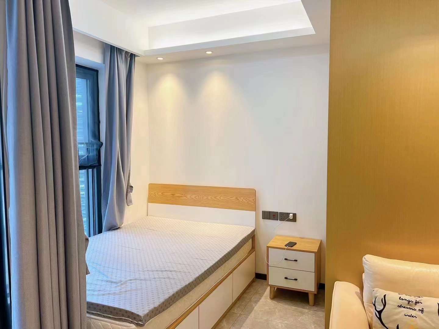 眾望樓1室0廳出租租金1200元/月