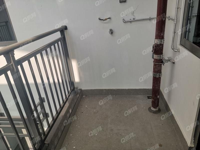 德弘天下華府2室2廳出租租金6800元/月