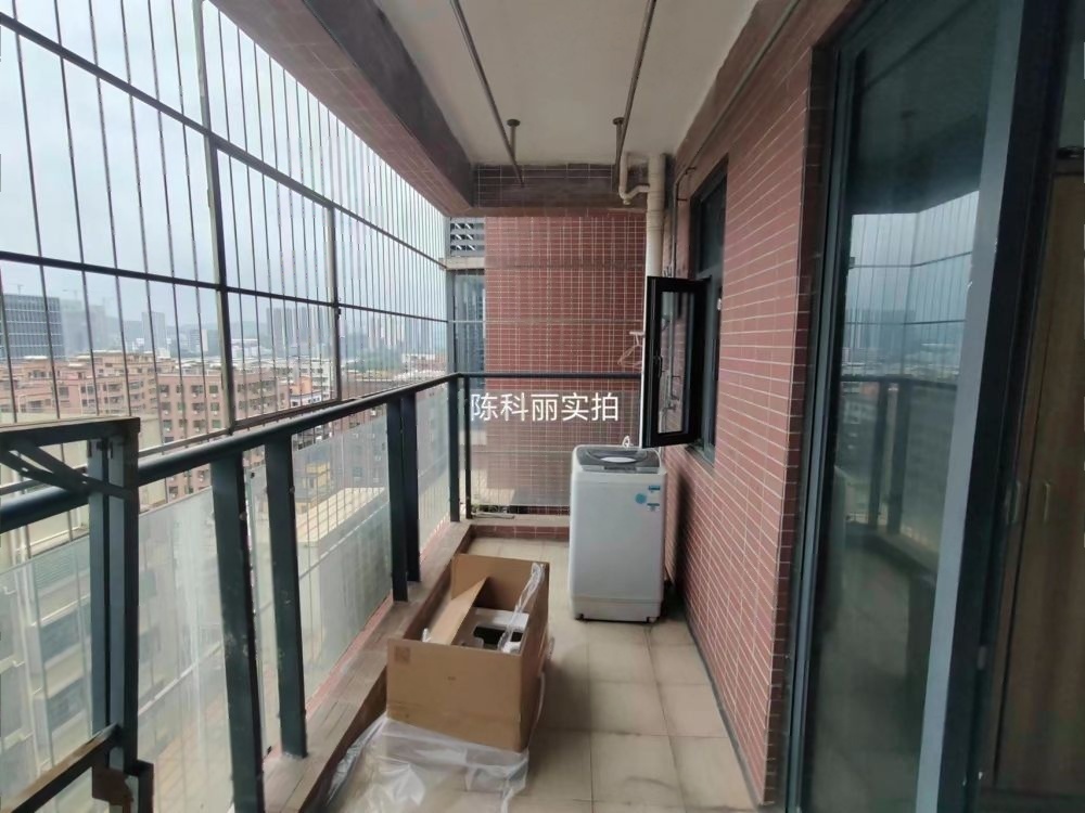 融域名城2室2廳主臥出租租金3500元/月