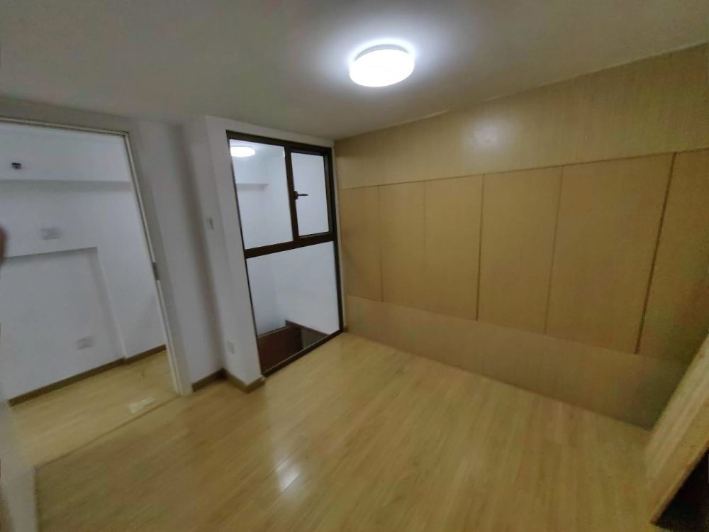 奧園峯薈2室2廳主臥出租租金2500元/月
