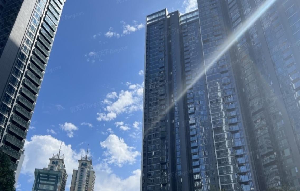 2室2廳主臥出租租金5000元/月