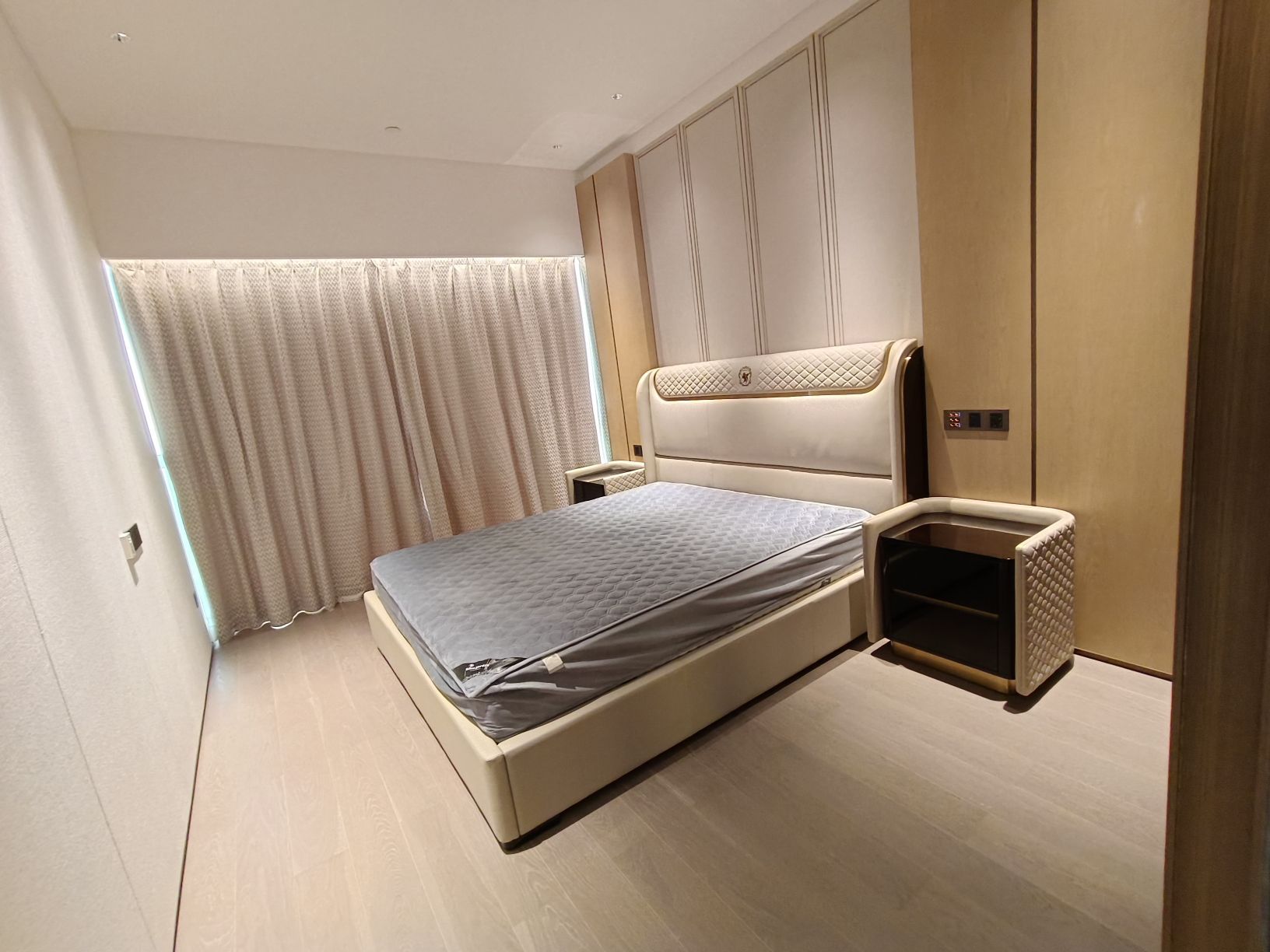 鴻榮源胤璞2室2廳出租租金2.2萬元/月