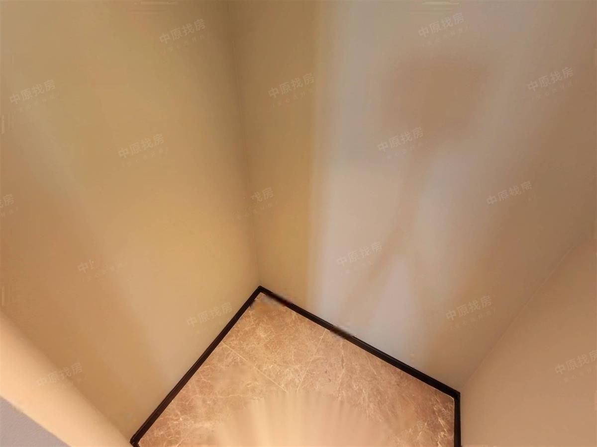 萬科·臻山海家園4室2廳出租租金2.4萬元/月