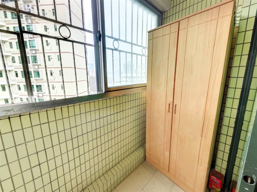 百花園(一期)3室2廳出租租金1.1萬元/月